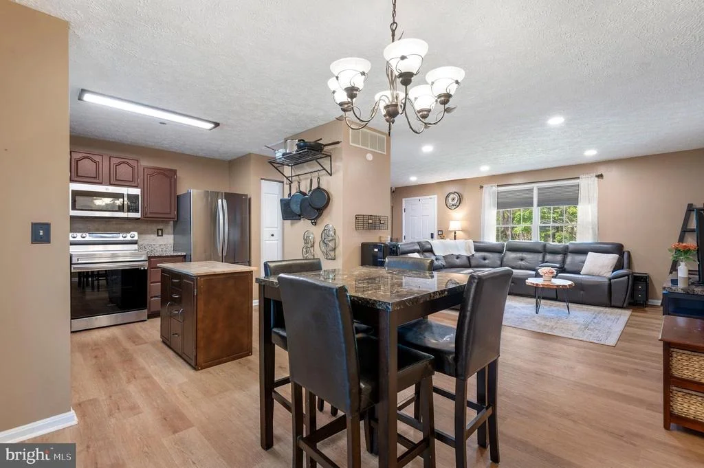 Photo of 1315 SOMERSET ROAD