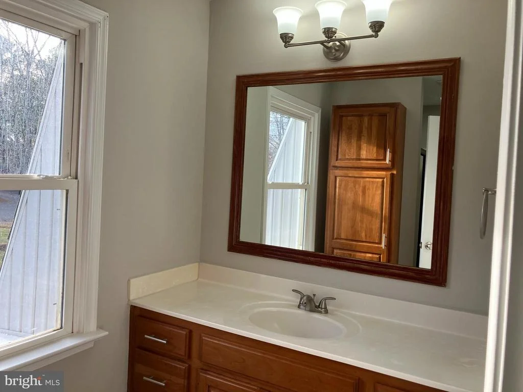 Photo of 114 BUCKINGHAM DRIVE