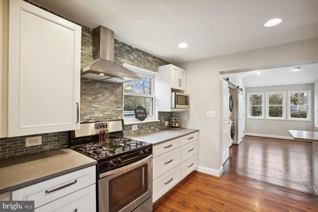 Photo of 7926 JACKSON ROAD
