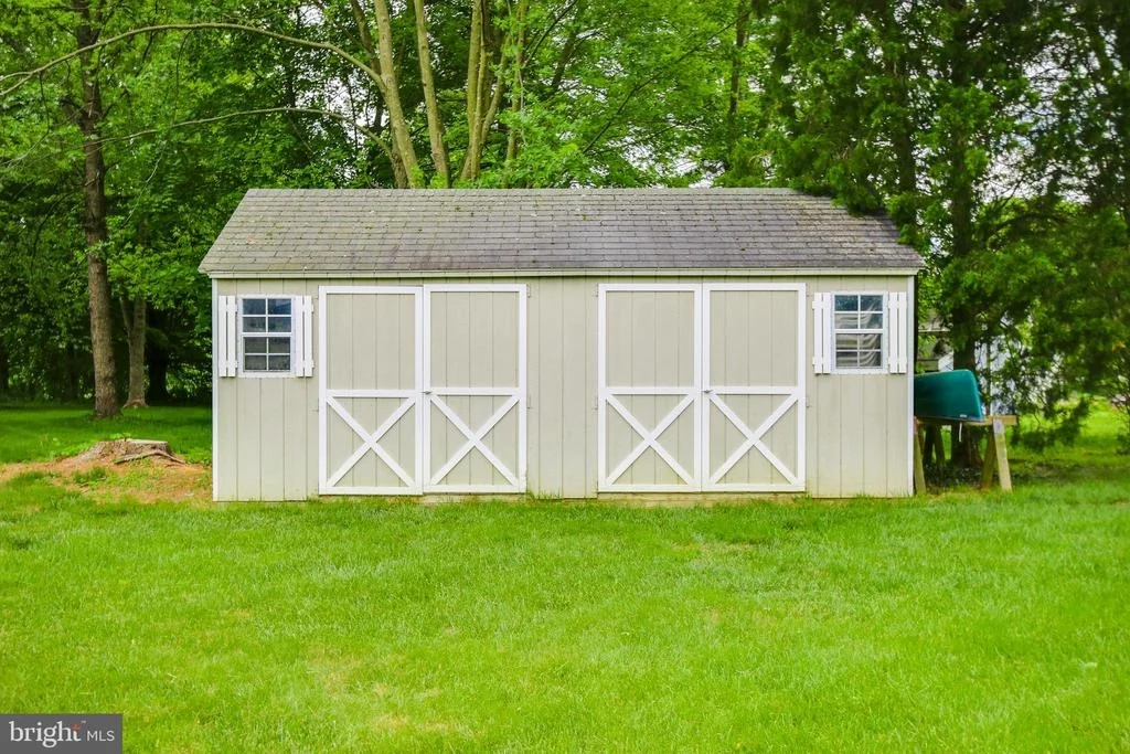 Photo of 6504 GRIFFITH ROAD