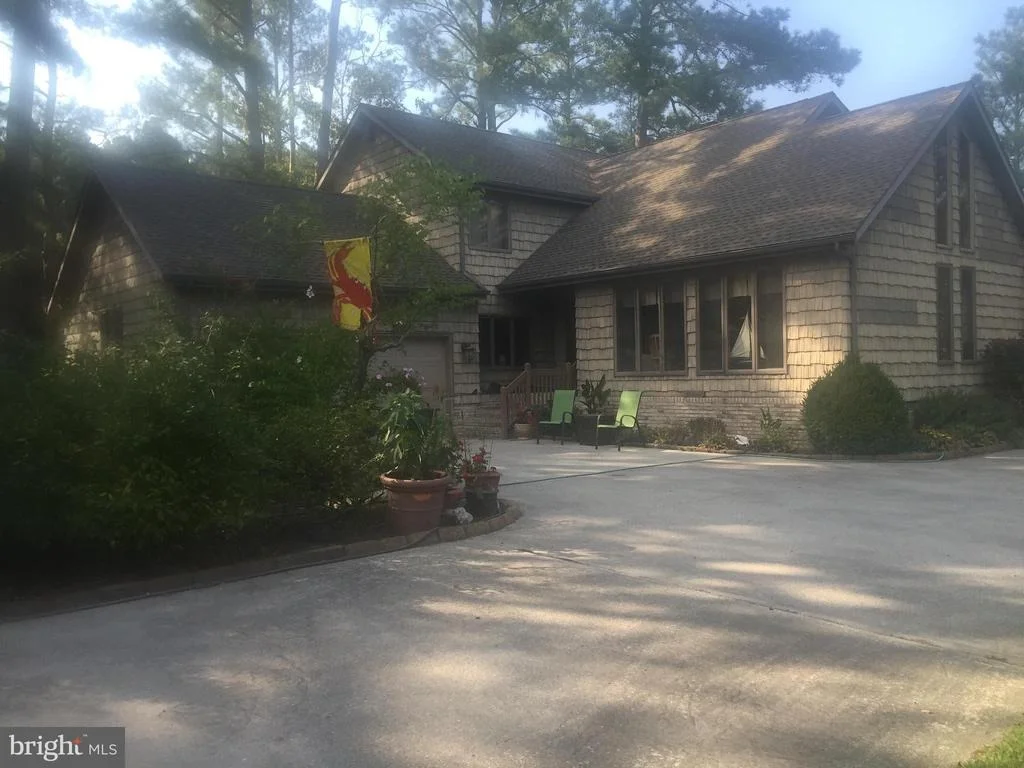 Photo of 5768 DOCKSIDE LANE
