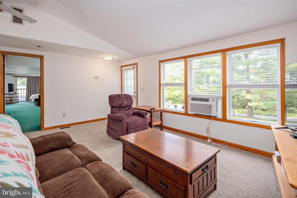 Photo of 1045 DOYLE ROAD