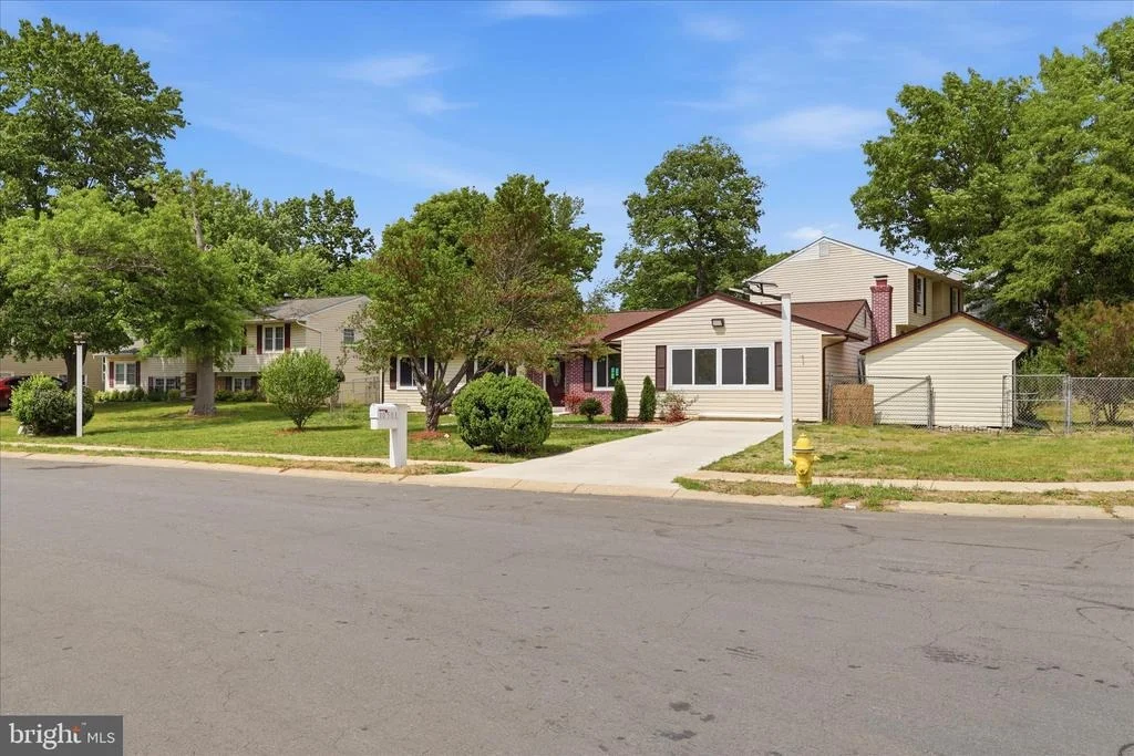 Photo of 10501 BEECHWOOD DRIVE