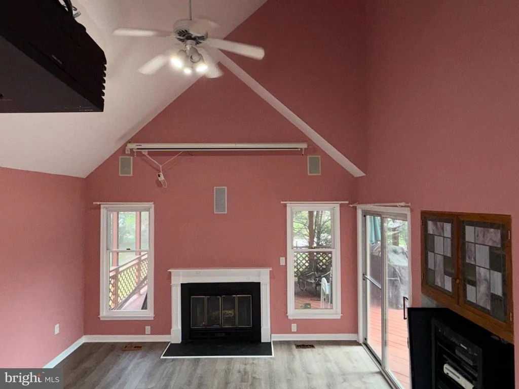 Photo of 9348 CREEKVIEW DRIVE