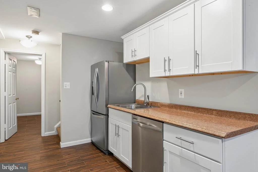 Photo of 9202 MOON RIVER COURT