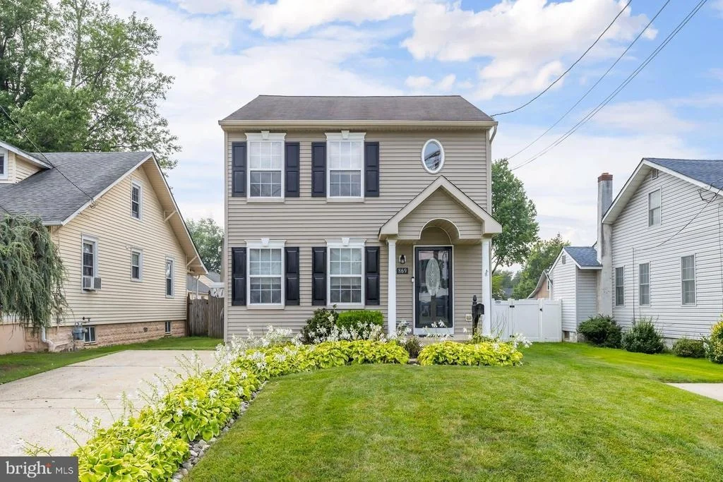 Photo of 869 ORCHARD AVENUE