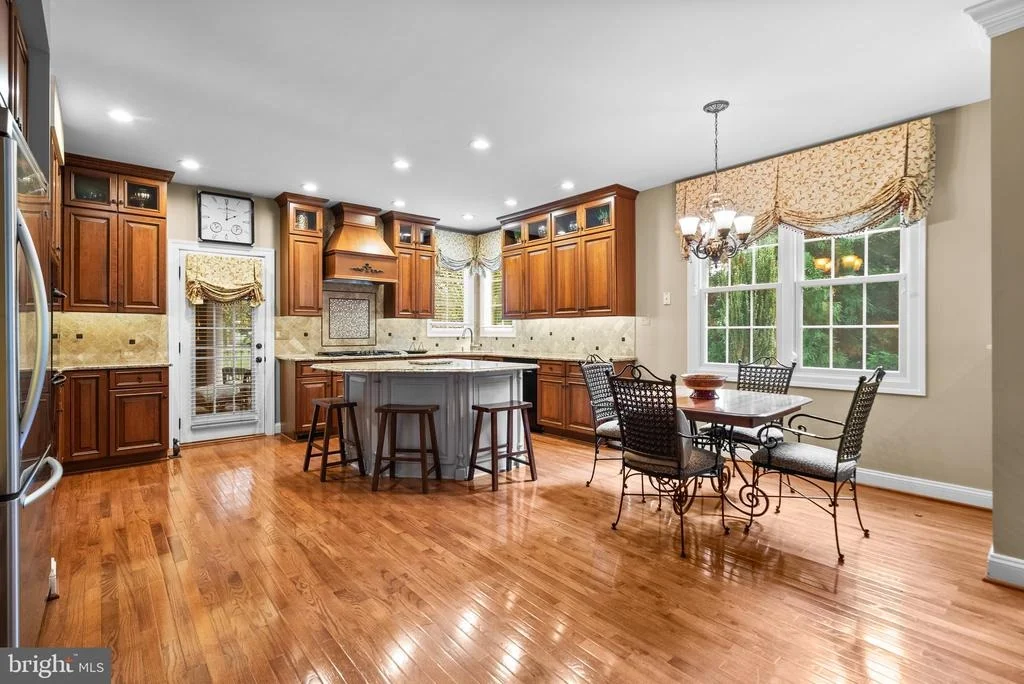 Photo of 4918 DOWNLAND TERRACE