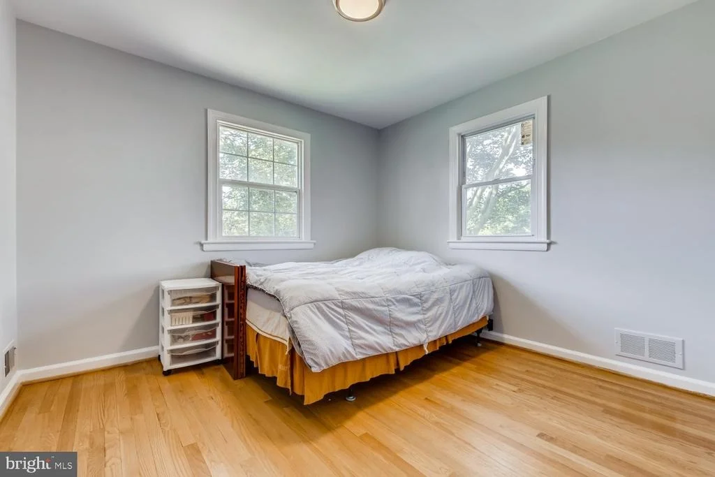 Photo of 706 VENICE DRIVE