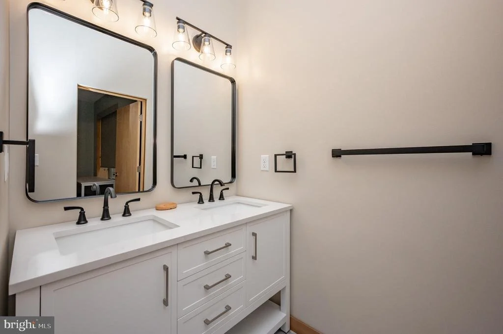 Photo of 2614 MARSH HILL ROAD