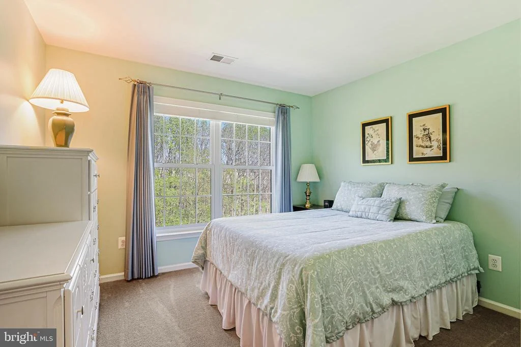 Photo of 9703 ROYAL CREST CIRCLE