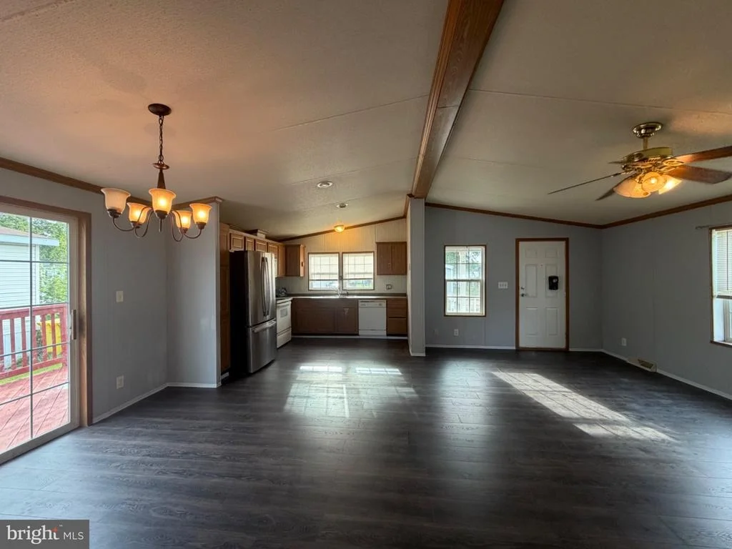 Photo of 3410 HONEYSUCKLE LANE