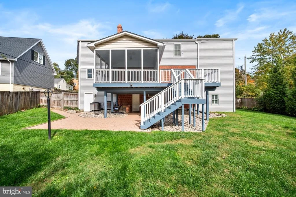 Photo of 406 LEIGHTON AVENUE