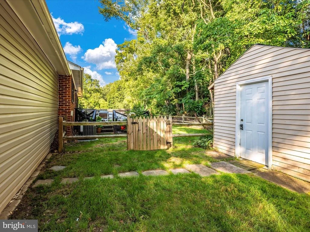 Photo of 24007 STRINGTOWN ROAD