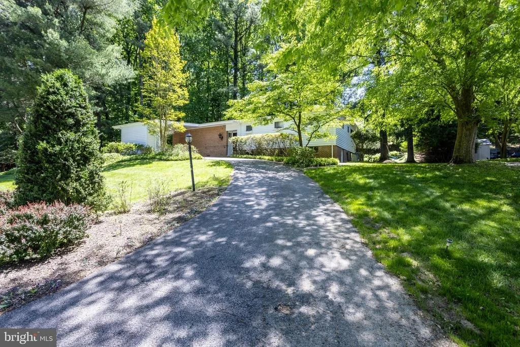 Photo of 3207 MIDFIELD ROAD
