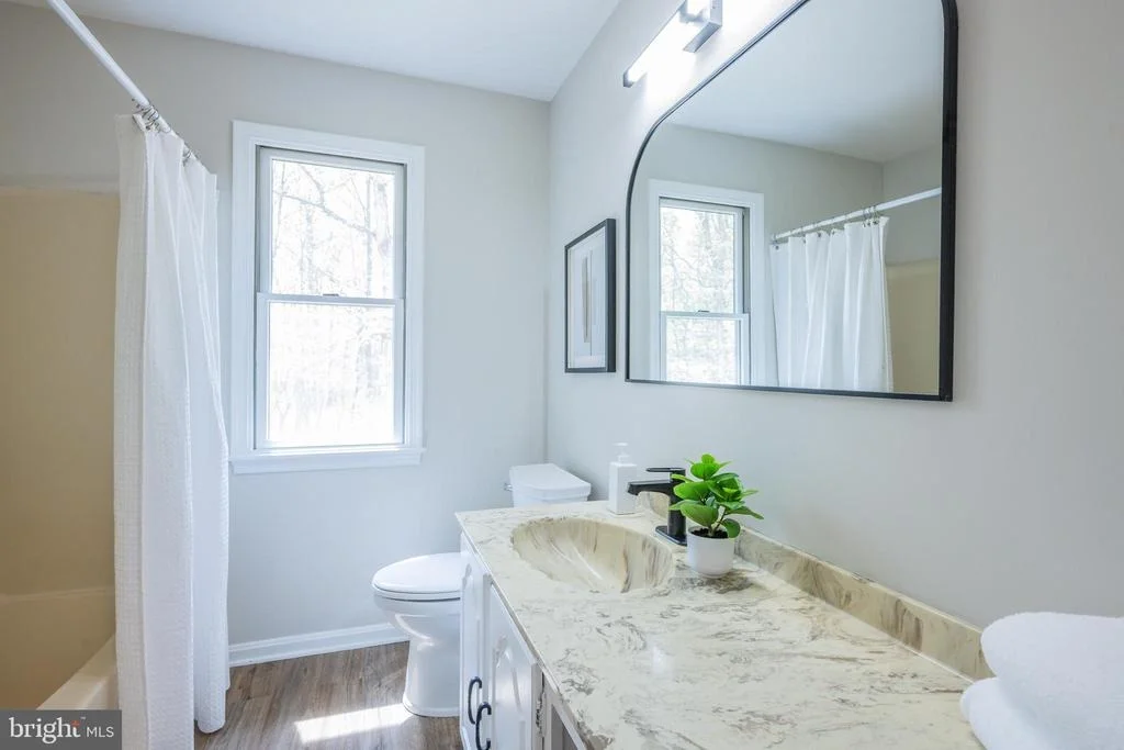 Photo of 525 UPTON ROAD