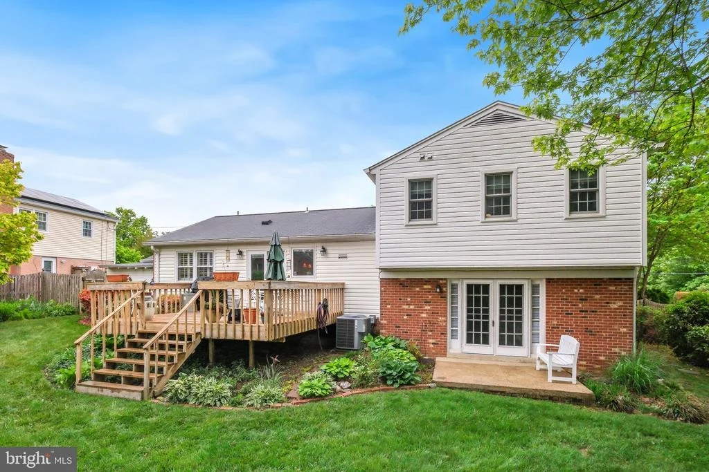 Photo of 8815 POSTOAK ROAD