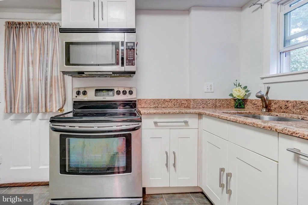 Photo of 2303 BRETON DRIVE