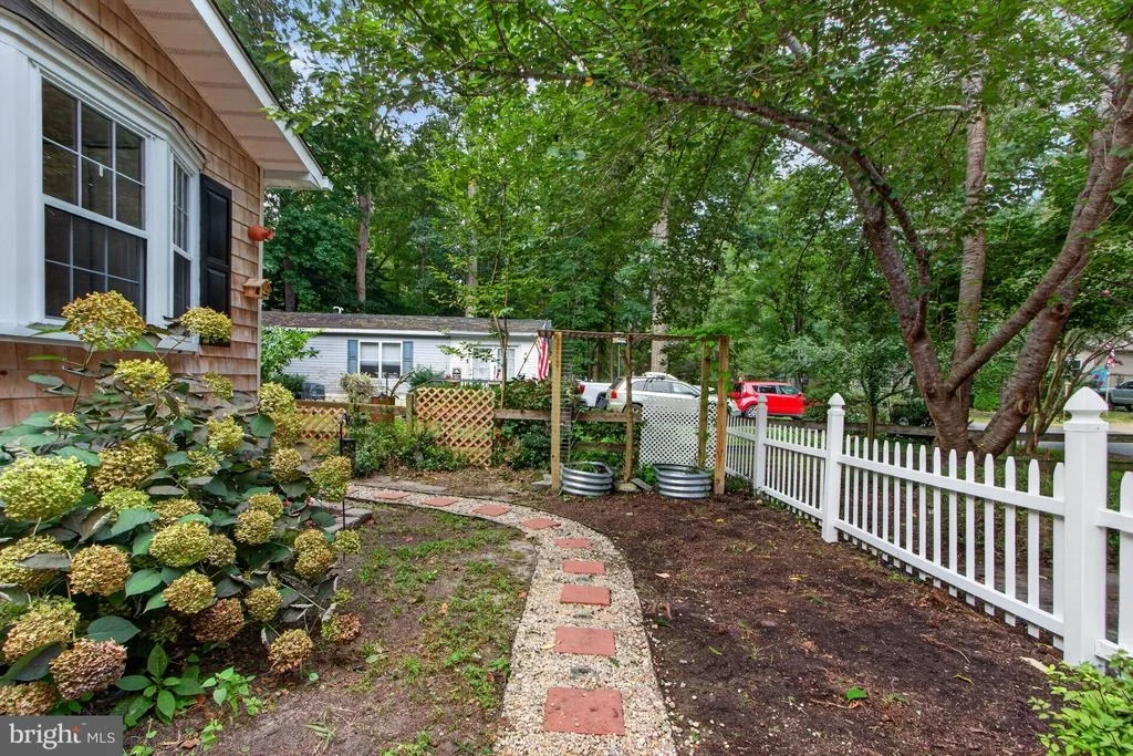 Photo of 111 GEORGES LANE