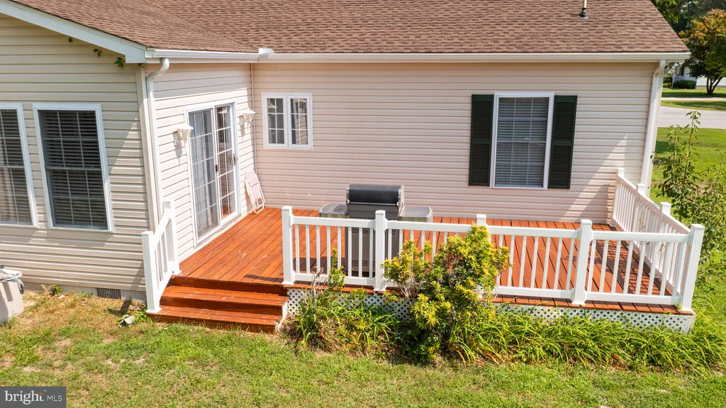 Photo of 33 SIOUX DRIVE