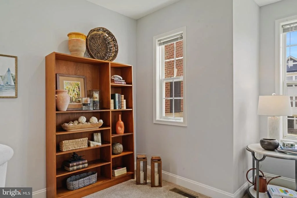 Photo of 304 PARKVIEW AVENUE
