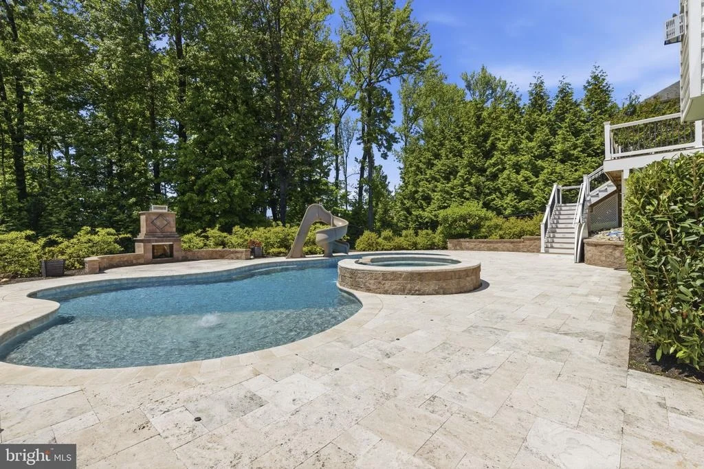 Photo of 1124 OAK TREE DRIVE