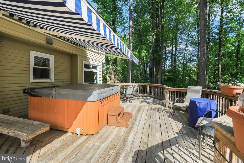 Photo of 6929 COLBURN DRIVE
