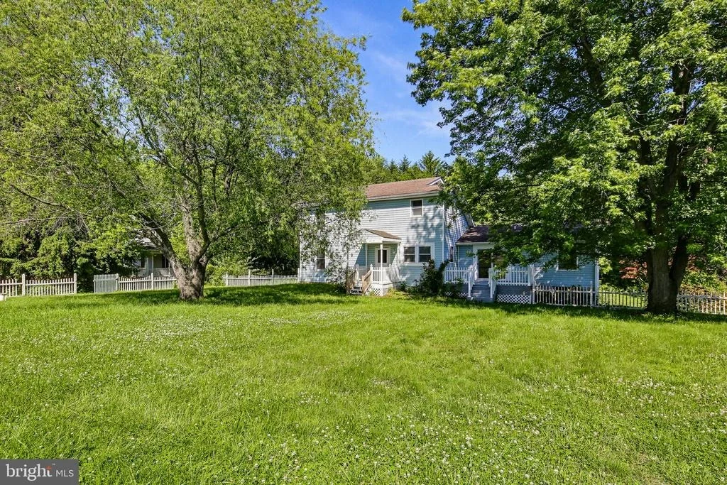 Photo of 2621 BRADDOCK ROAD