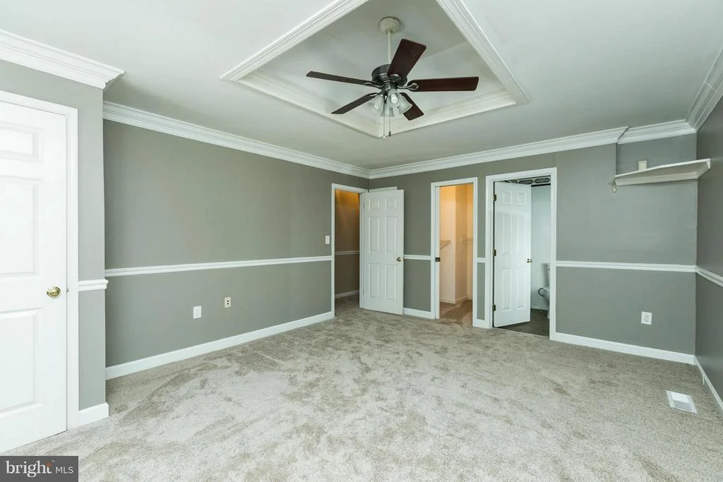Photo of 18516 ROLLING ACRES WAY