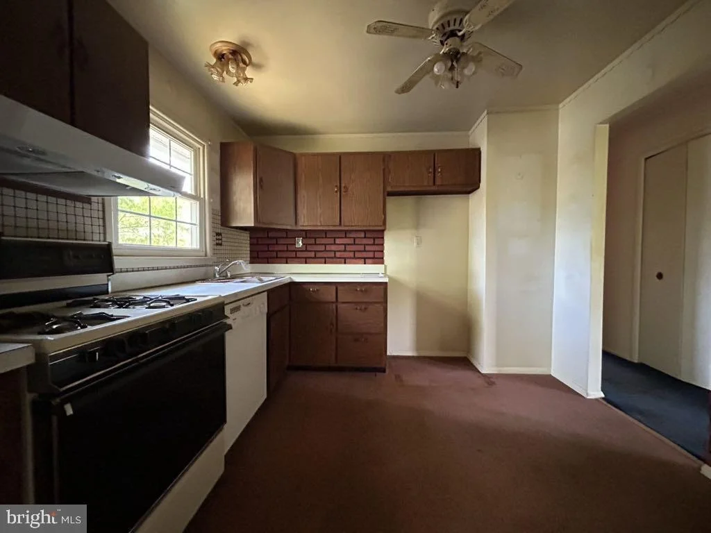 Photo of 2152 CREST CIRCLE