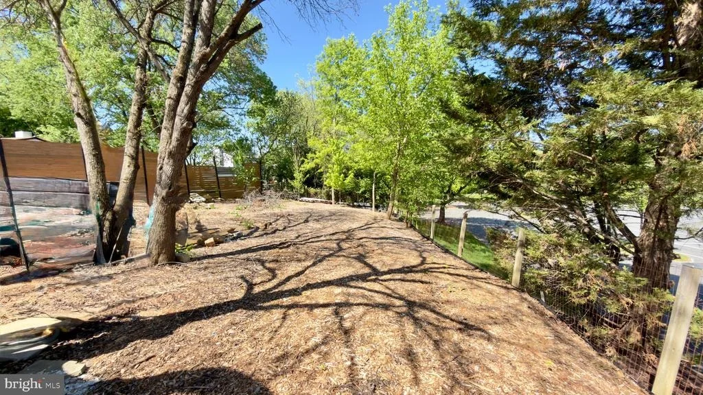 Photo of 16720 LONGDRAFT ROAD