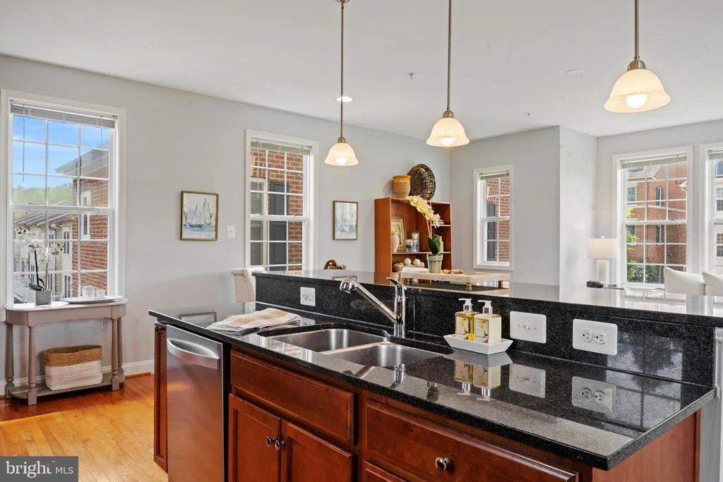 Photo of 304 PARKVIEW AVENUE