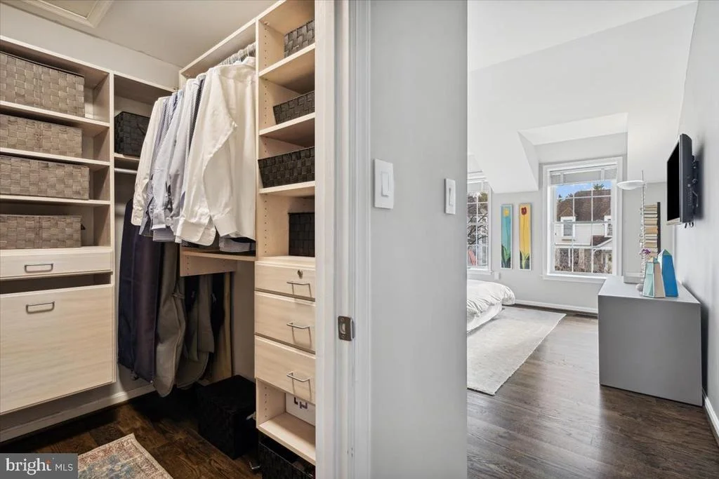 Photo of 2554 BEAR DEN ROAD