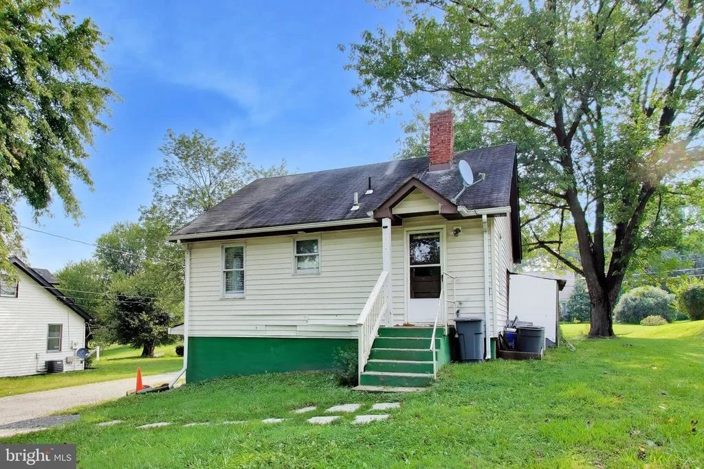 Photo of 16008 BATSON ROAD