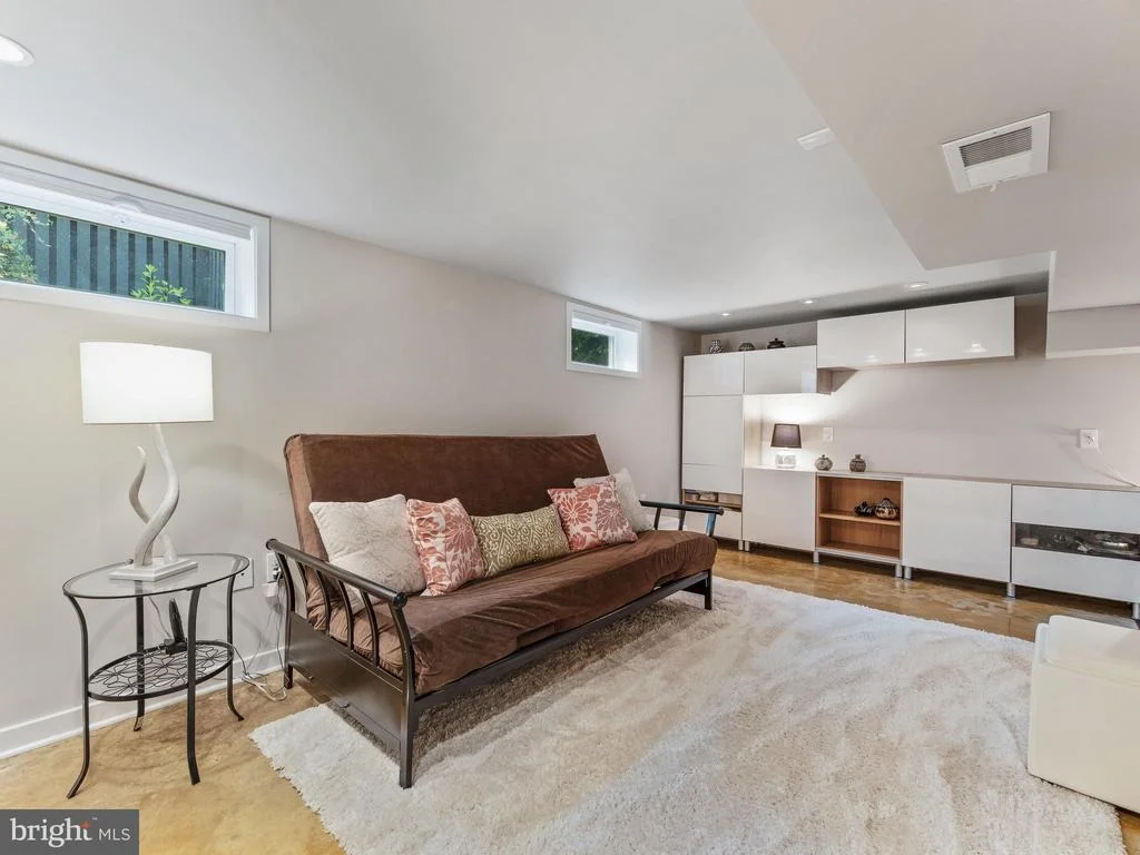Photo of 10004 SIDNEY ROAD