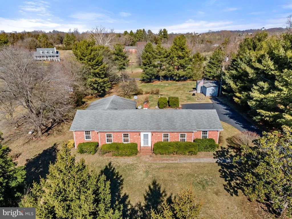 Photo of 19261 BRANDY ROAD