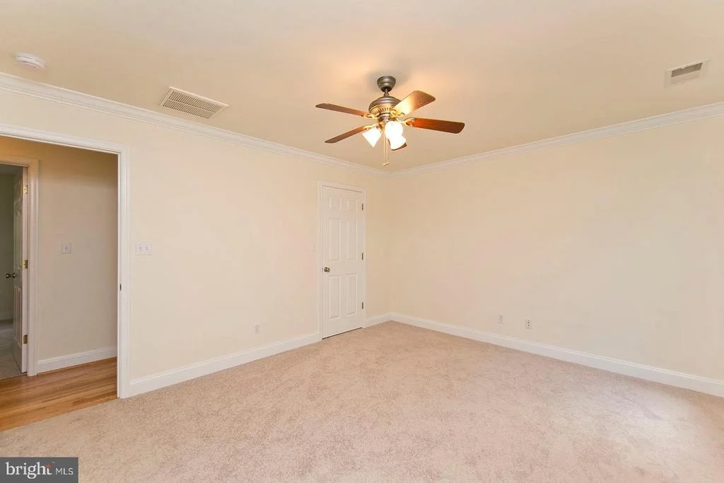 Photo of 401 BLUEBIRD TRL
