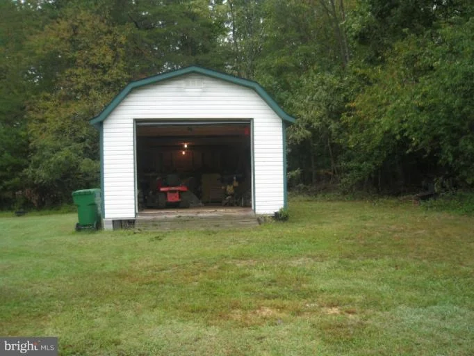 Photo of 10565 LIMMERICK DRIVE
