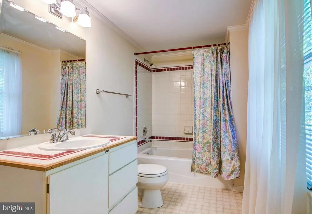 Photo of 3951 WALNUT STREET