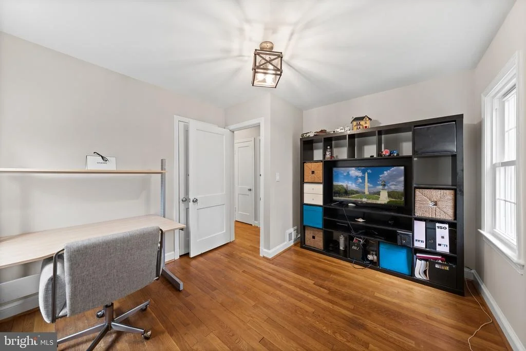 Photo of 404 LEXINGTON DRIVE