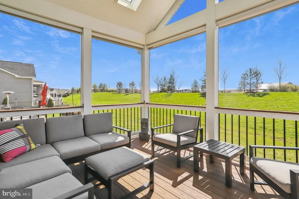 Photo of 2936 LEVEE DRIVE