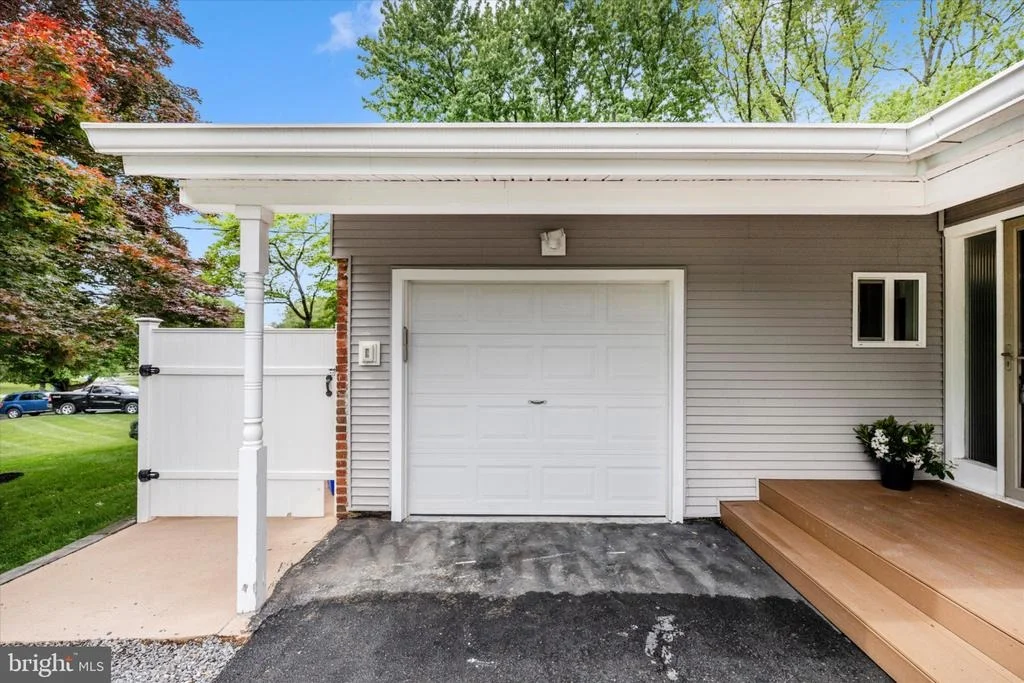 Photo of 12117 SUNNYVIEW DRIVE