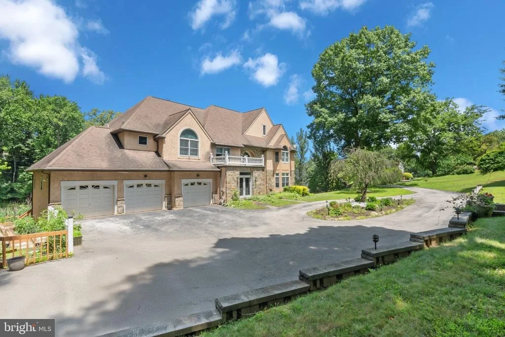 Photo of 411 MARIE DRIVE