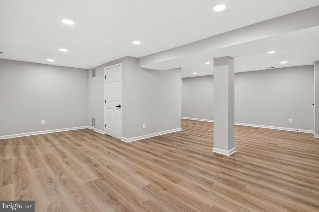Photo of 4018 ROBERTSON BOULEVARD