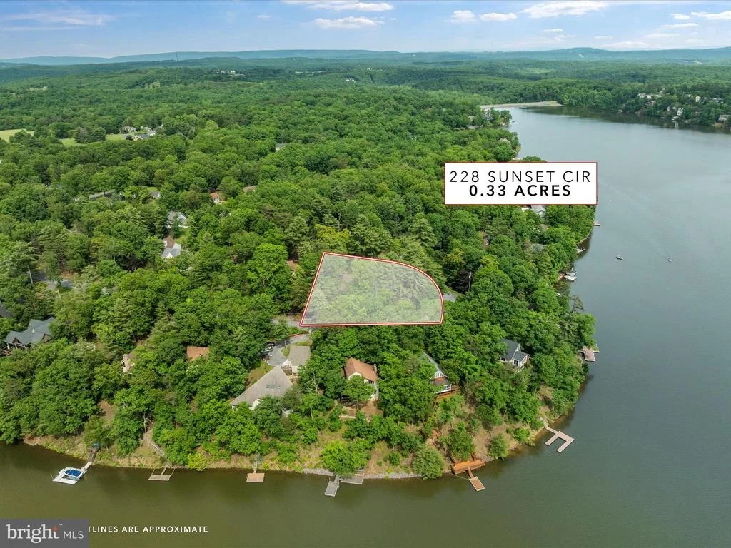 Photo of 228 SUNSET CIRCLE