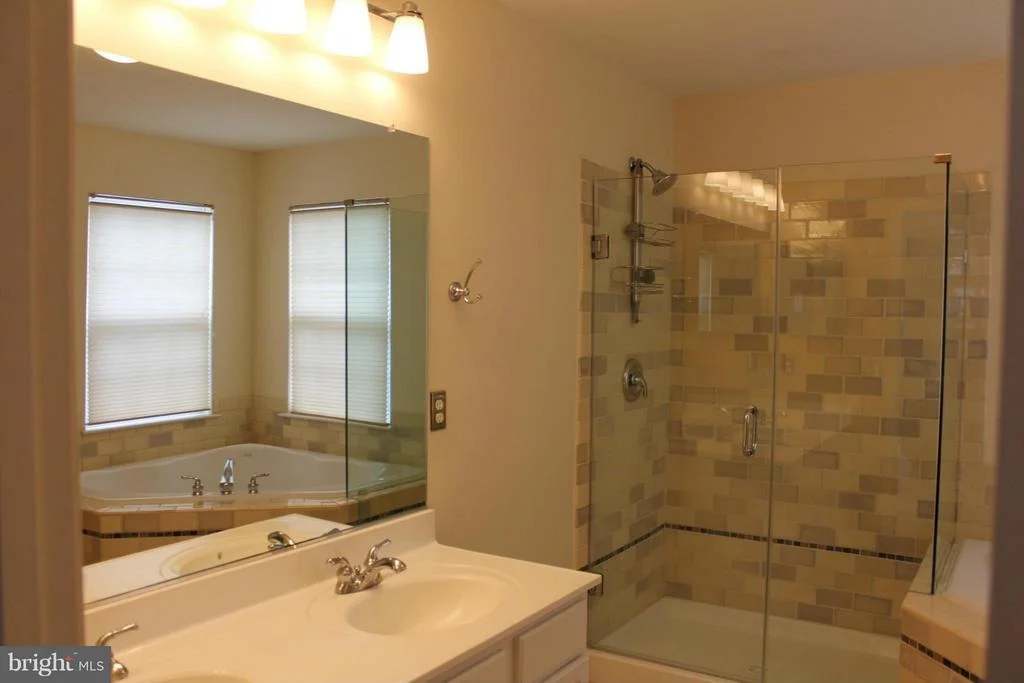 Photo of 11204 COOL BREEZE PLACE