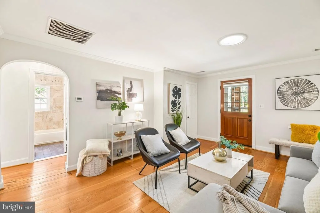 Photo of 8420 LEAF ROAD