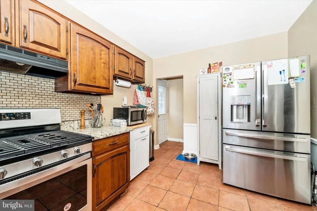 Photo of 5521 WATERLOO ROAD