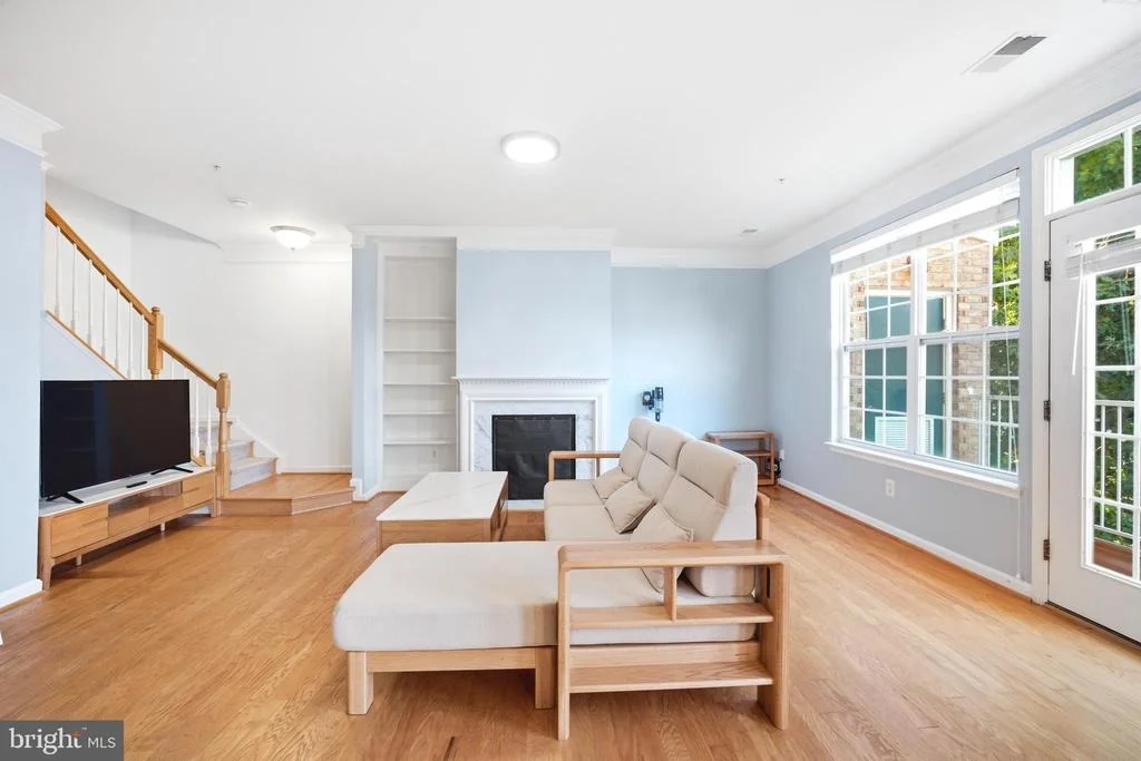 Photo of Unit 310 at 2665 MANHATTAN PLACE
