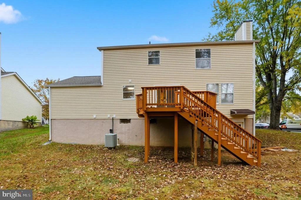 Photo of 1261 CAVENDISH DRIVE