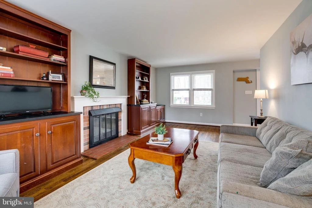 Photo of 6810 HUNTSMAN BOULEVARD